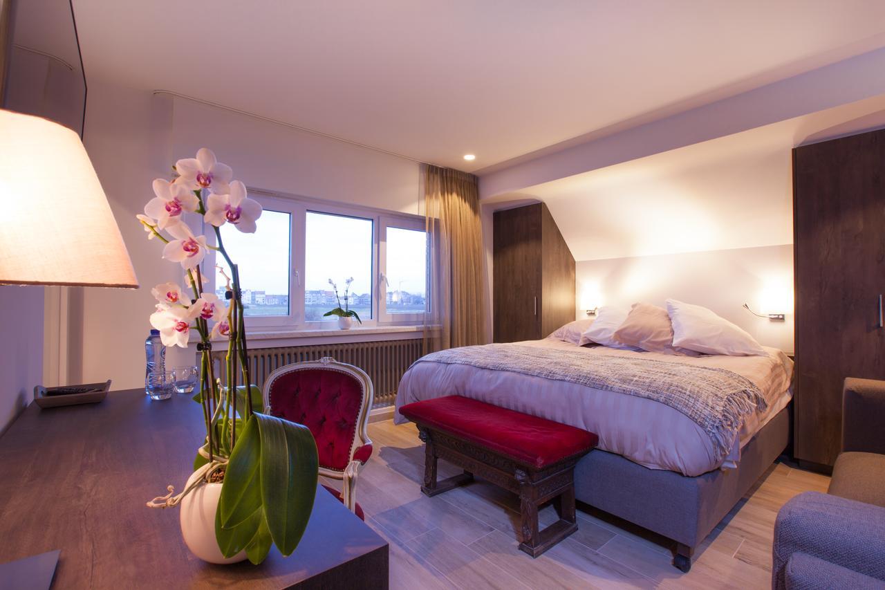 Bed and Breakfast Sable D'O -Vlak Aan De Zee- Ostende Exterior foto